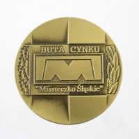 medal tłoczony z mosiądzu; wykończenie przez patynowanie; średnica 60mm