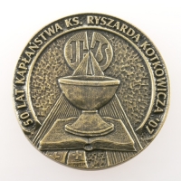 medal odlewany; wykończenie w kolorze patynowanego mosiądzu; średnica 60mm