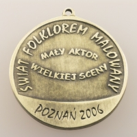 medal odlewany; wykończenie w kolorze mosiądzu patynowanego; średnica 50mm