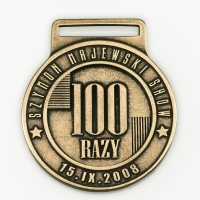 medal odlewany; wykończenie w kolorze mosiądzu patynowanego; średnica 50mm