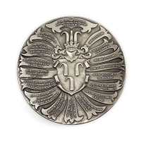 medal tłoczony z mosiądzu; wykończenie przez srebrzenie i patynowanie; średnica 70 mm 