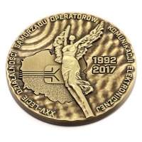 medal tłoczony z mosiądzu; wykończenie przez patynowanie; średnica 60mm; medal wybity dla Polskiej Izby Komunikacji Elektronicznej 