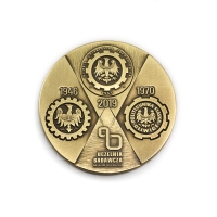 medal tłoczony z mosiądzu; wykończenie przez patynowanie; średnica 70 mm; medal wykonany dla Politechniki Śląskiej